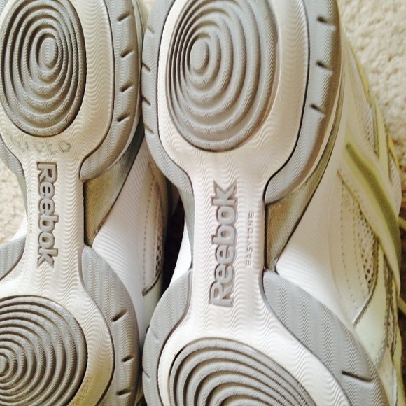 Reebok - Picture 4 of 5